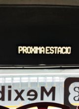 Instalación y configuración de letrero para anunciador de próxima estación
